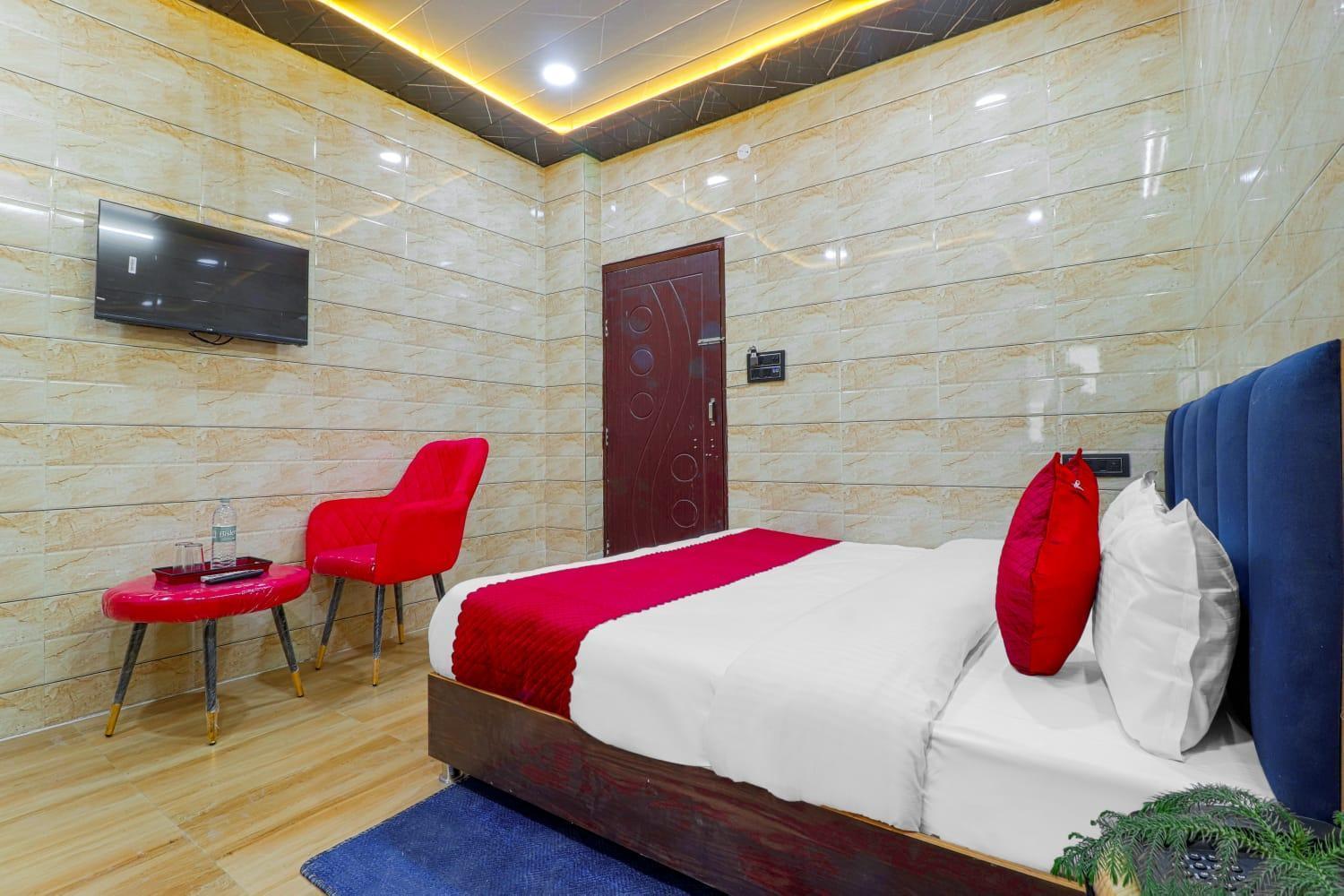 Hotel Krishna Priya Харидвар Экстерьер фото