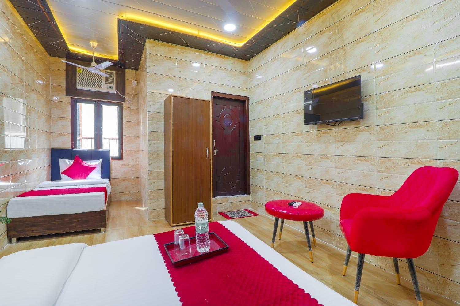 Hotel Krishna Priya Харидвар Экстерьер фото