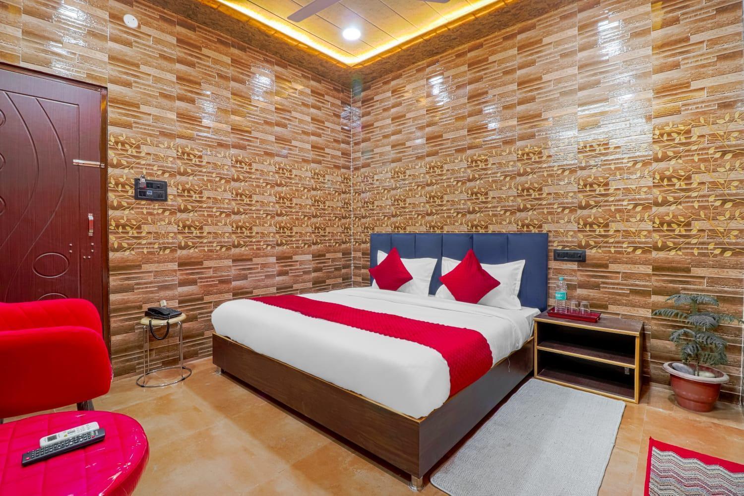 Hotel Krishna Priya Харидвар Экстерьер фото