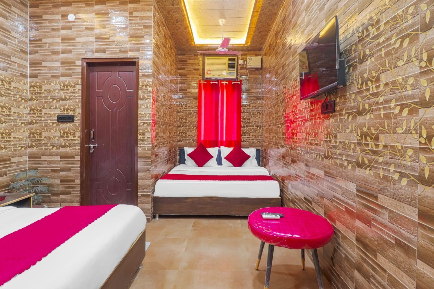 Hotel Krishna Priya Харидвар Экстерьер фото